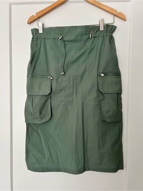 Women’s Olive Green Cargo Drawstring Shorts
